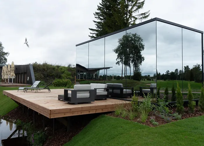 Cr X Oeoed X Rae Golf * Suuresta