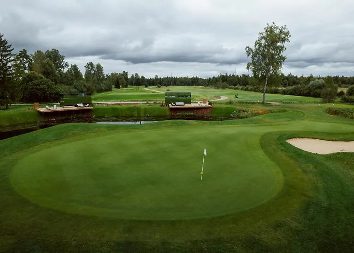 Cr X Oeoed X Rae Golf * Suuresta